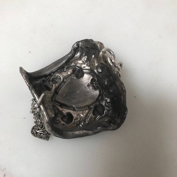 Antique Victorian Floral Silver plated Art Nouveau Cuff Cherub Wide Bracelet - Picture 9 of 9